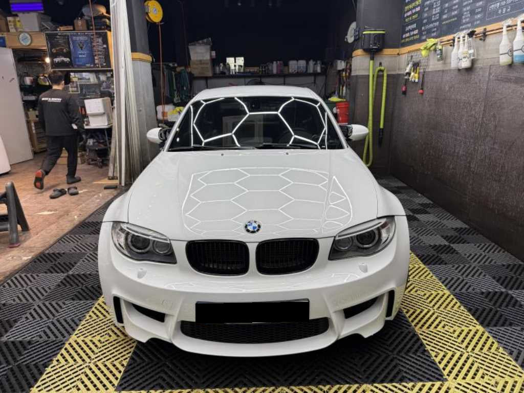 BMW 1M — photo 03