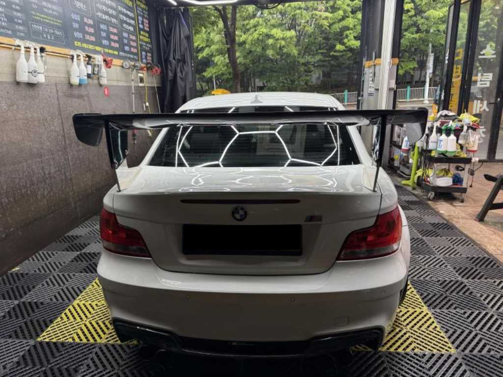 BMW 1M — photo 05