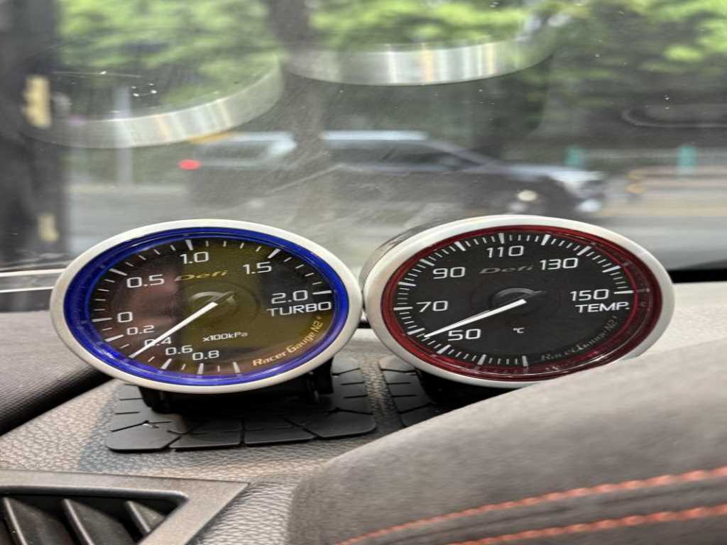 BMW 1M — photo 13