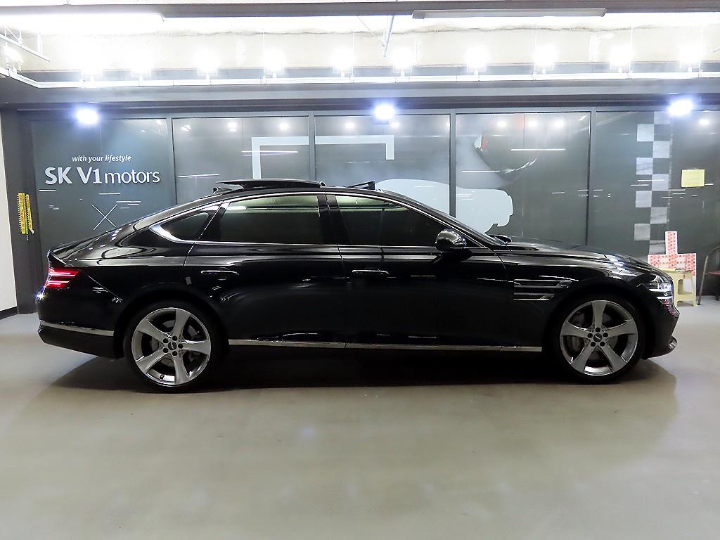 Genesis G80 — photo 03