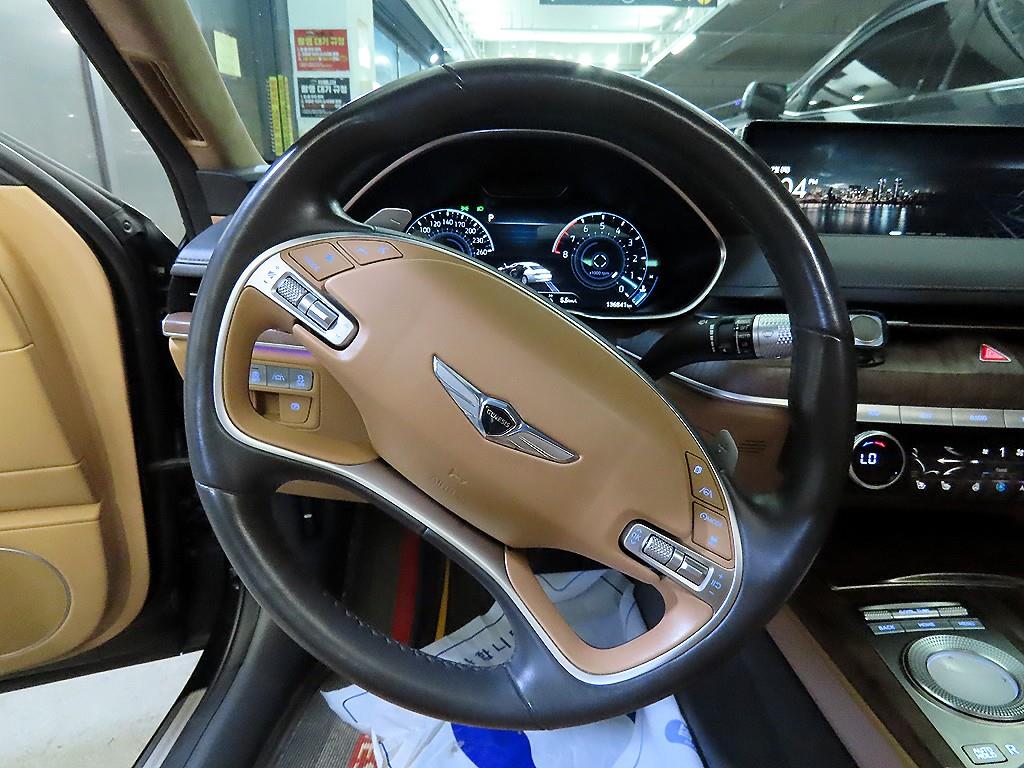Genesis G80 — photo 08