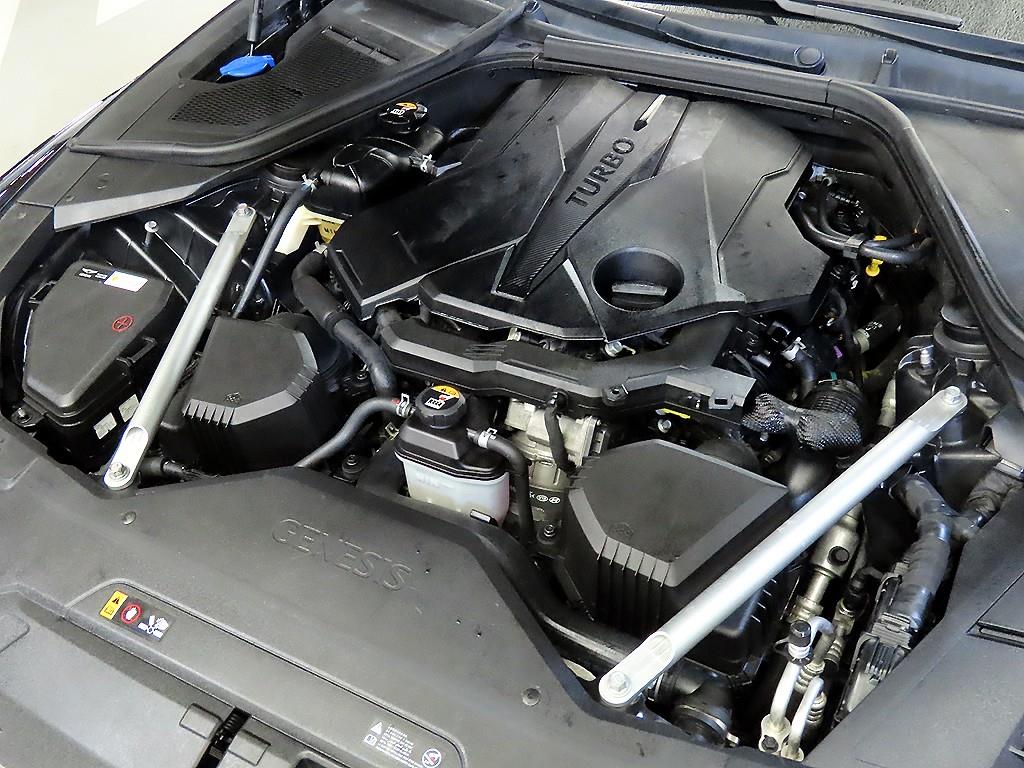 Genesis G80 — photo 19