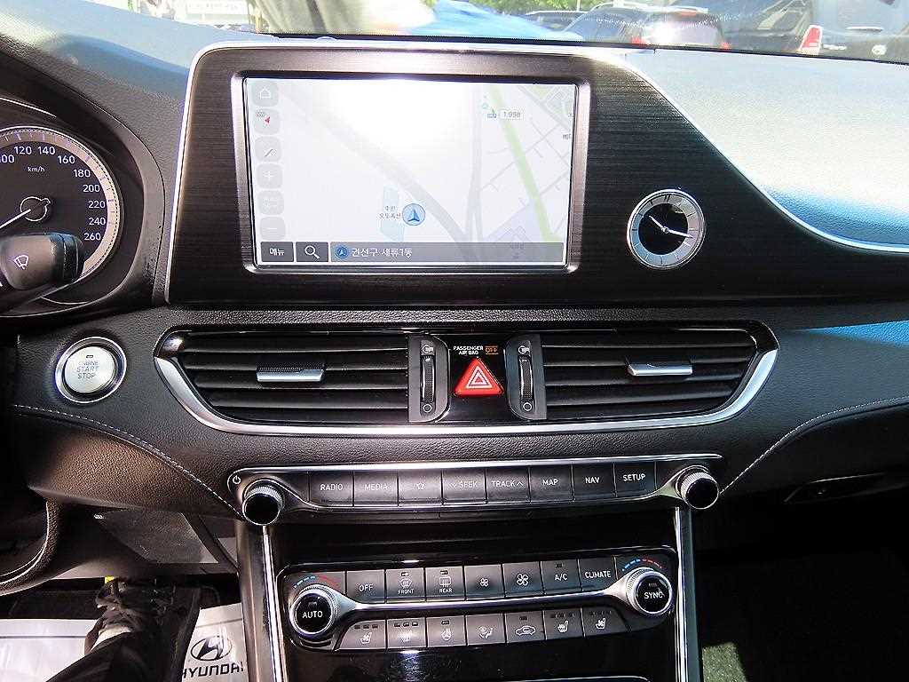 Hyundai Grandeur — photo 13