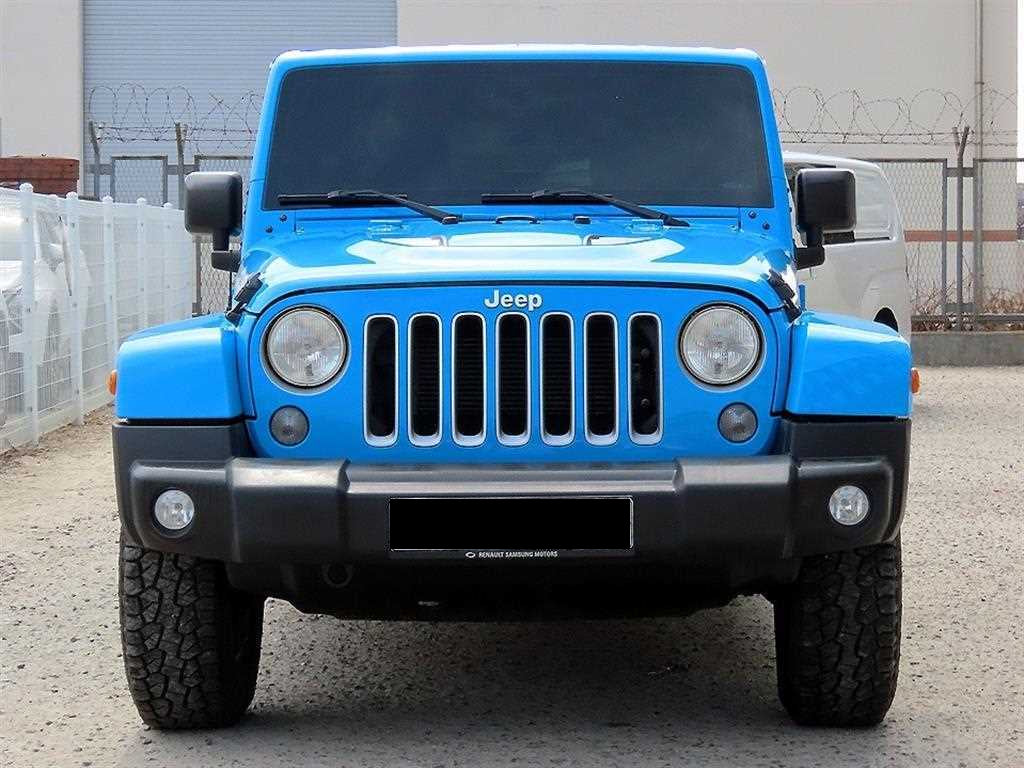 Jeep Wrangler — photo 01