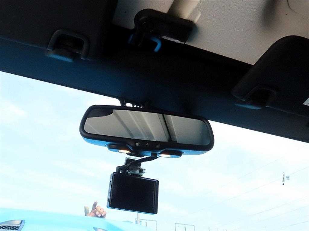 Jeep Wrangler — photo 16