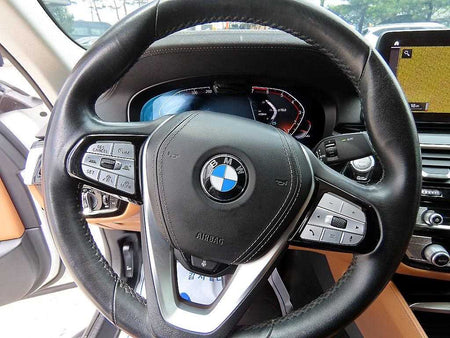 BMW 5-Series — photo 08