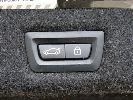 BMW 5-Series — photo 17