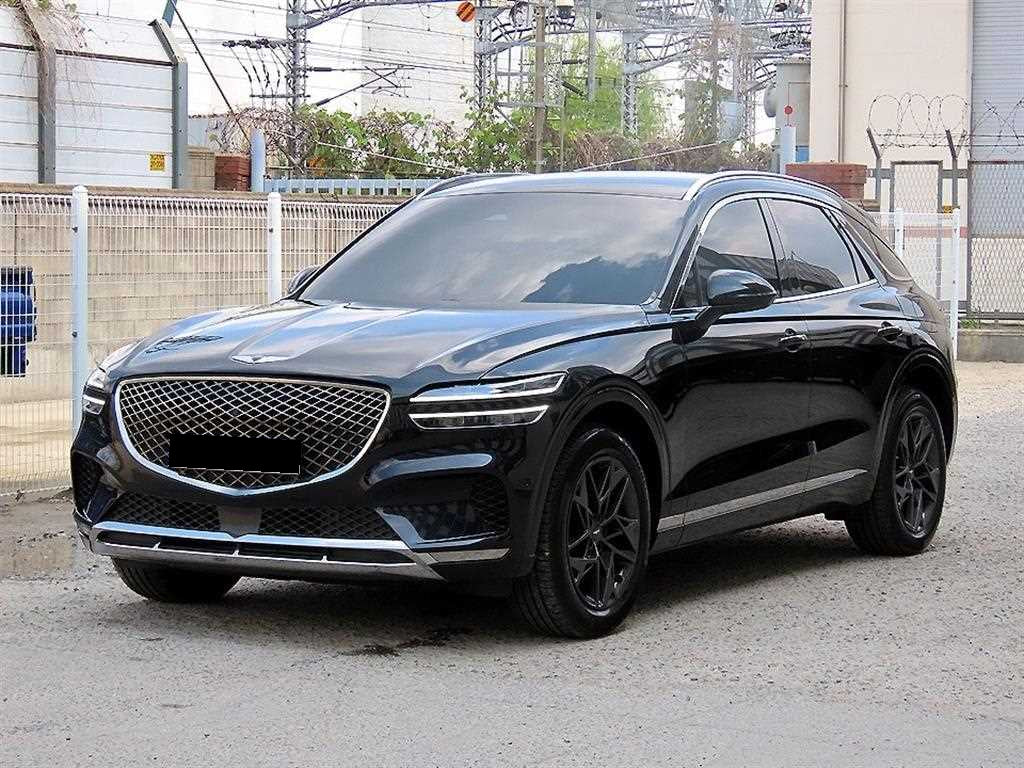 Genesis GV70 — photo 02
