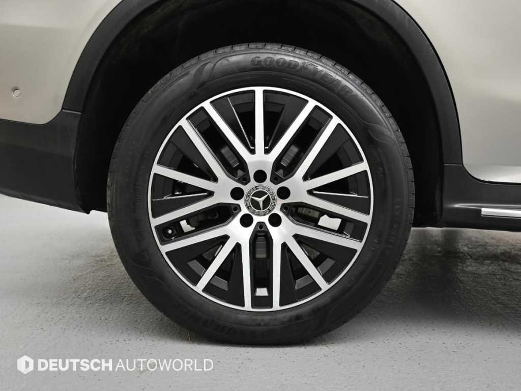 Mercedes-Benz GLC-Class — photo 05