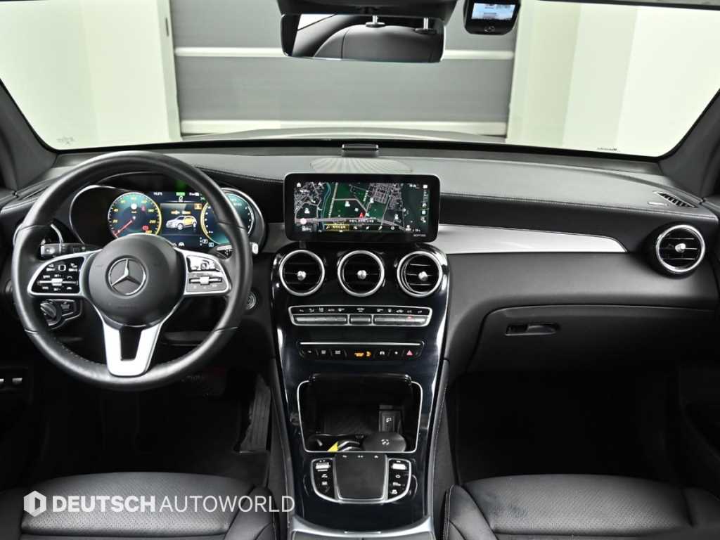 Mercedes-Benz GLC-Class — photo 07