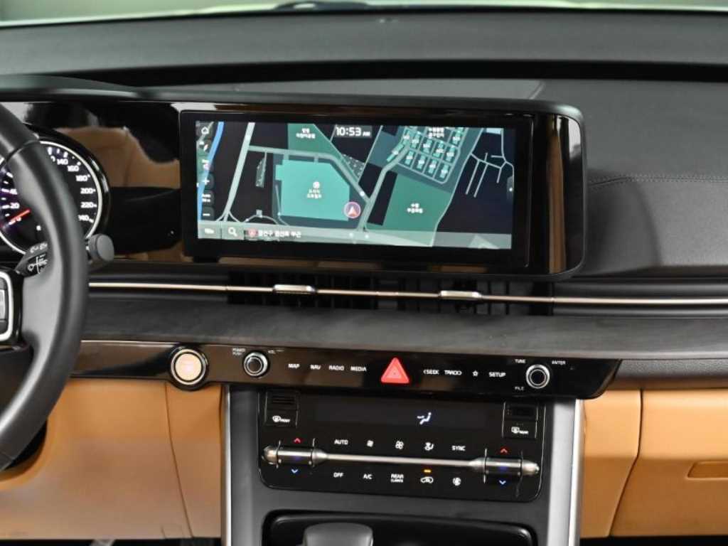 Kia Carnival — photo 14