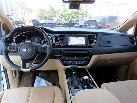 Kia Carnival — photo 08