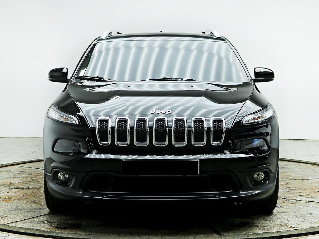 Jeep Cherokee — photo 01