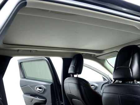 Jeep Cherokee — photo 13