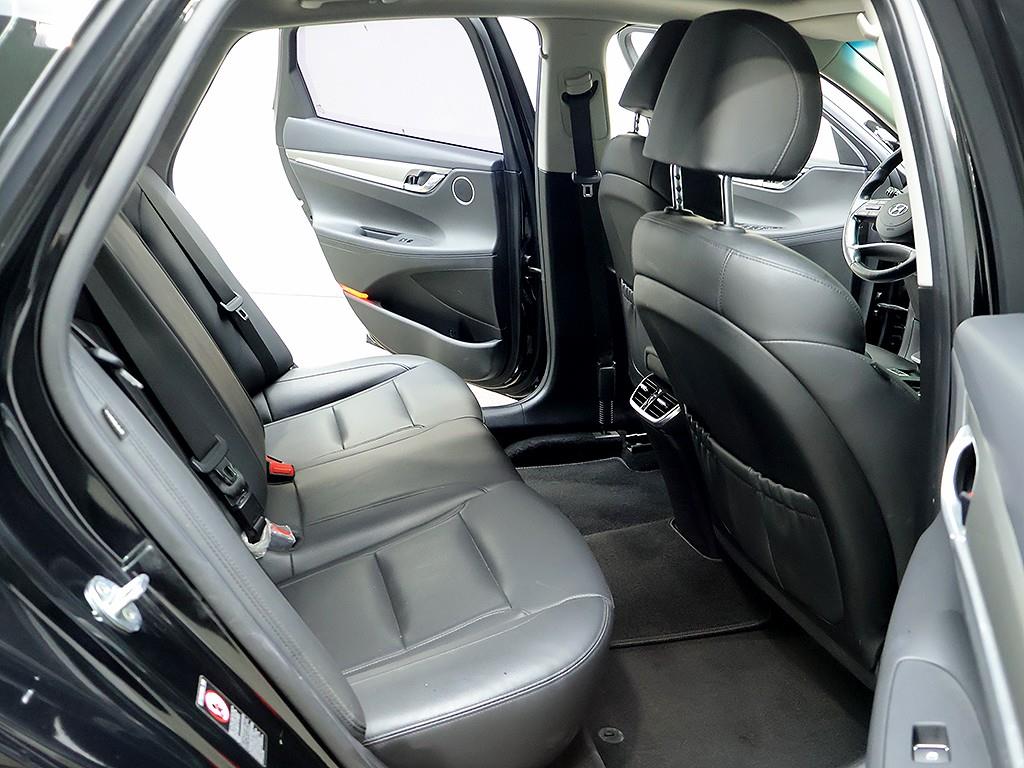 Hyundai Grandeur — photo 12