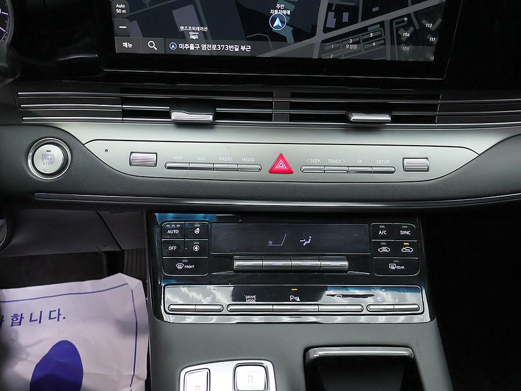 Hyundai Grandeur — photo 16
