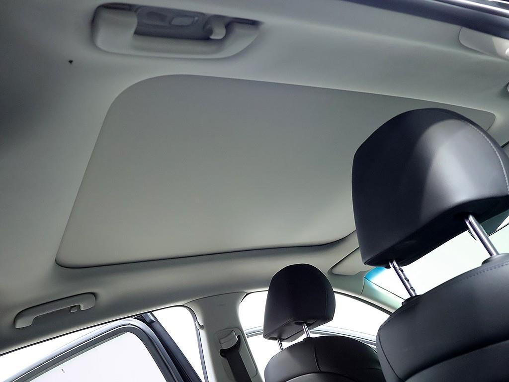 Hyundai Grandeur — photo 17