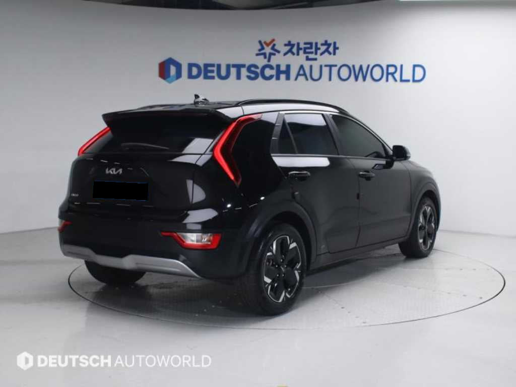 Kia Niro — photo 02