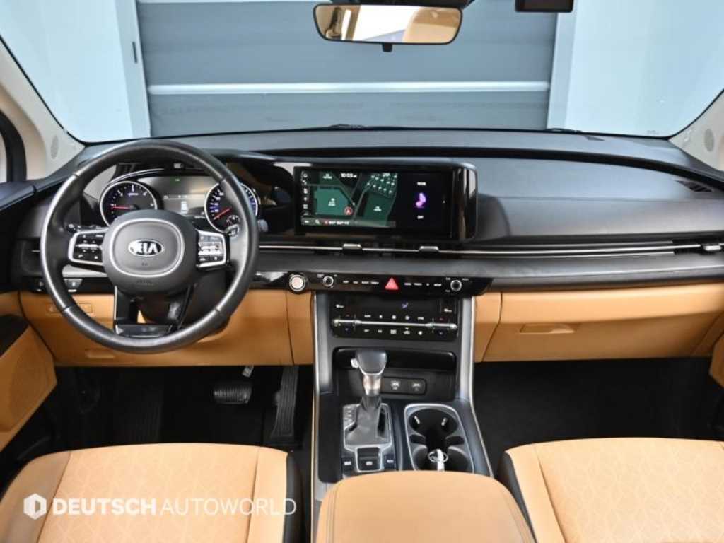 Kia Carnival — photo 07