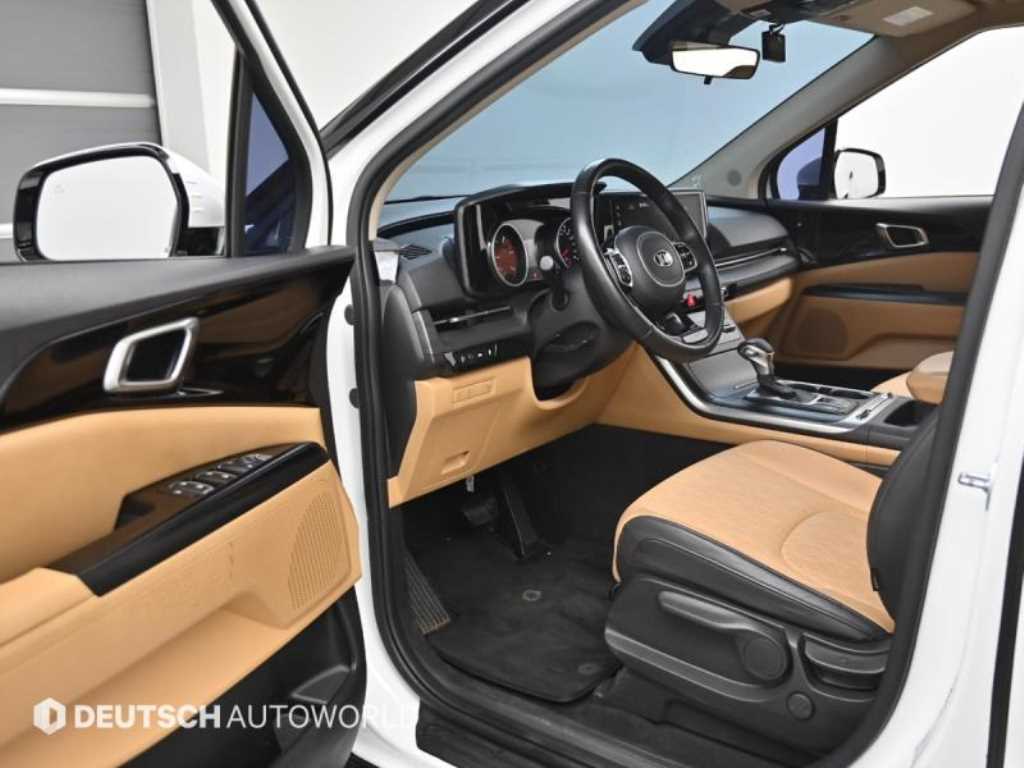 Kia Carnival — photo 11