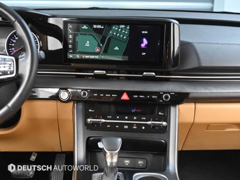 Kia Carnival — photo 14