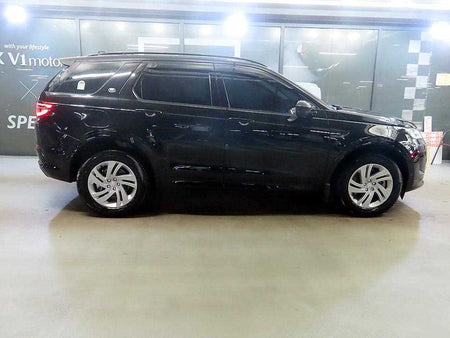 Land Rover Discovery Sport — photo 03
