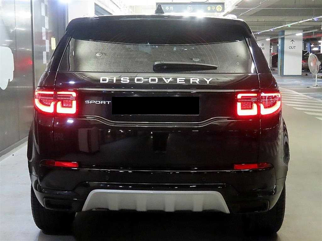 Land Rover Discovery Sport — photo 05