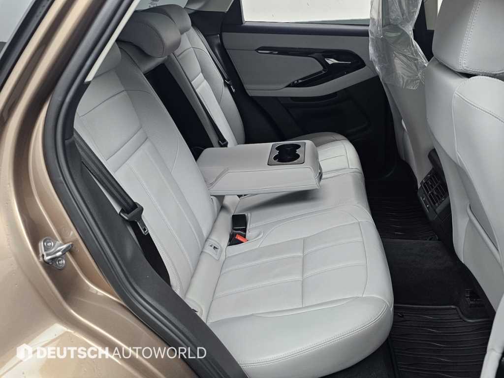 Land Rover Range Rover Evoque — photo 12