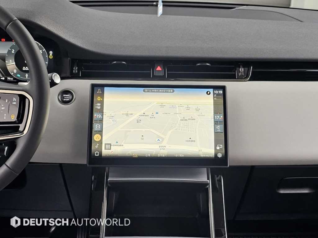 Land Rover Range Rover Evoque — photo 14