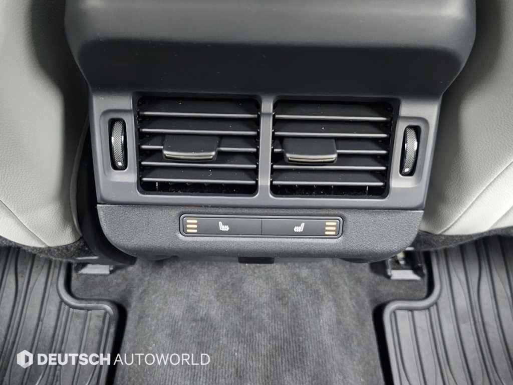 Land Rover Range Rover Evoque — photo 16