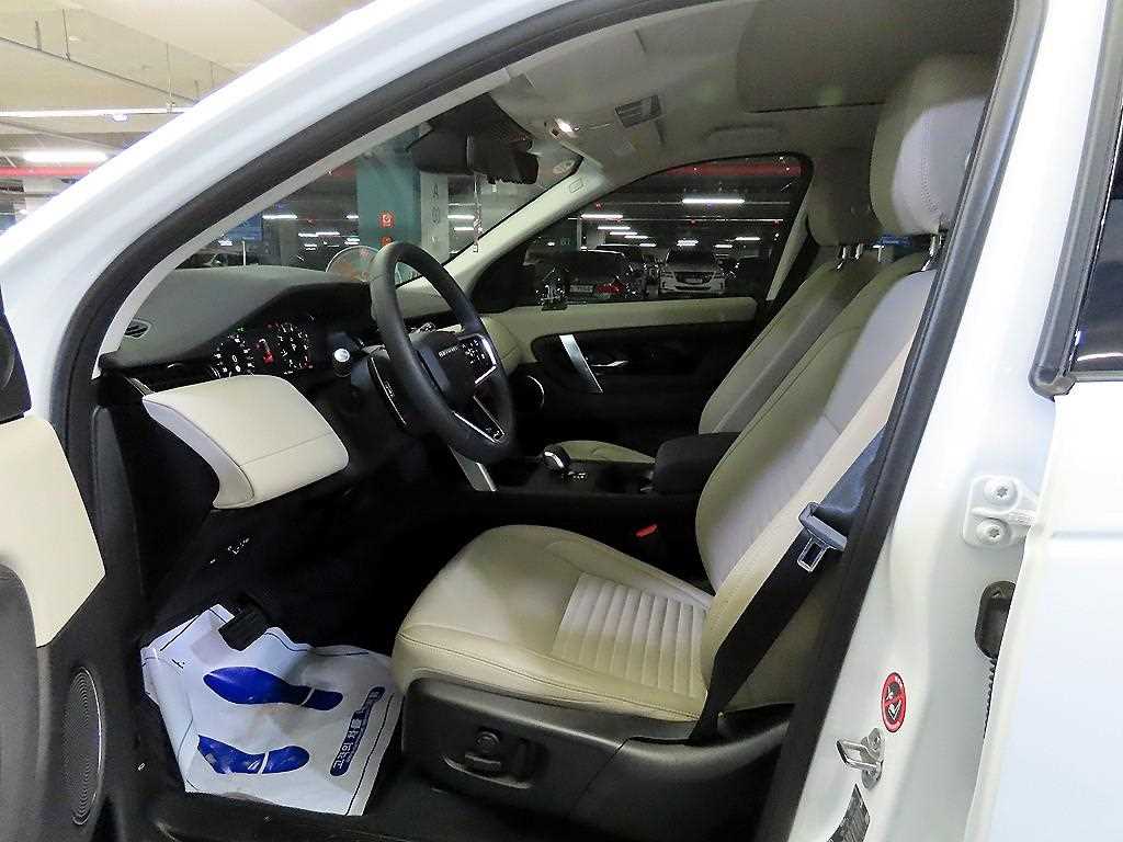 Land Rover Discovery Sport — photo 06