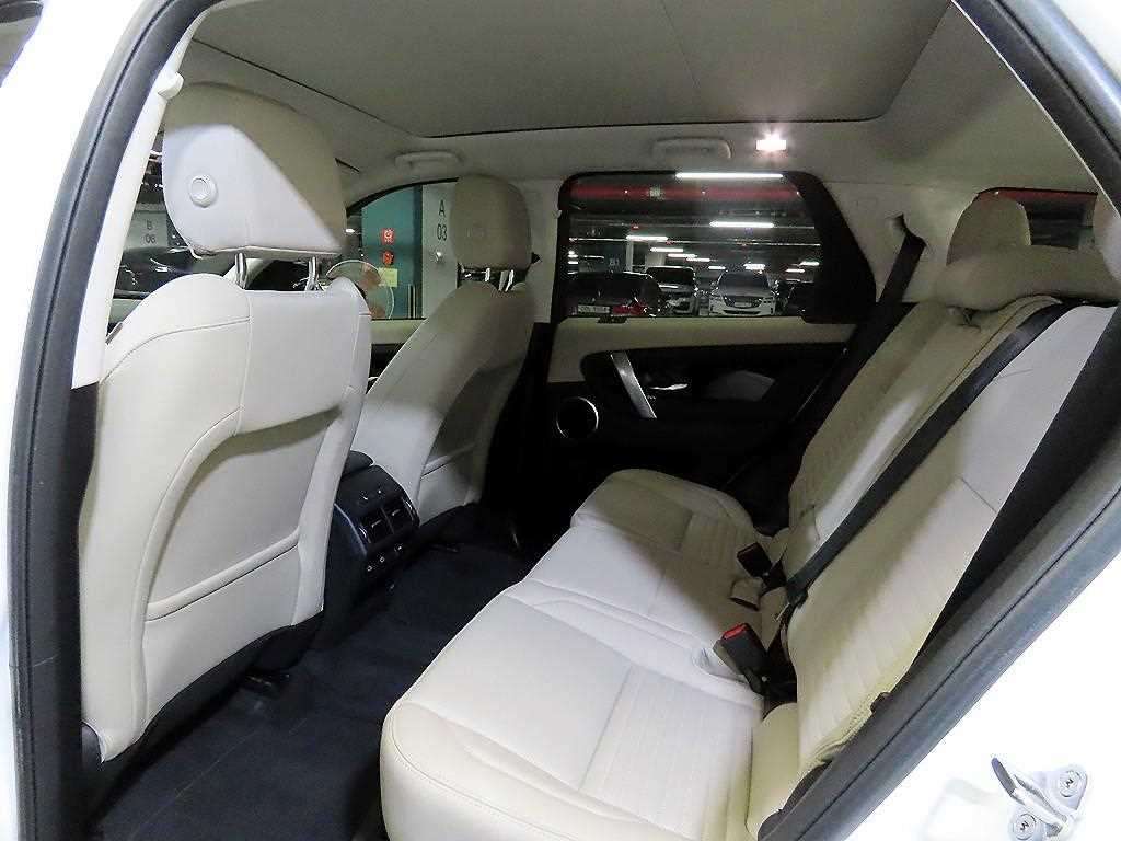Land Rover Discovery Sport — photo 07