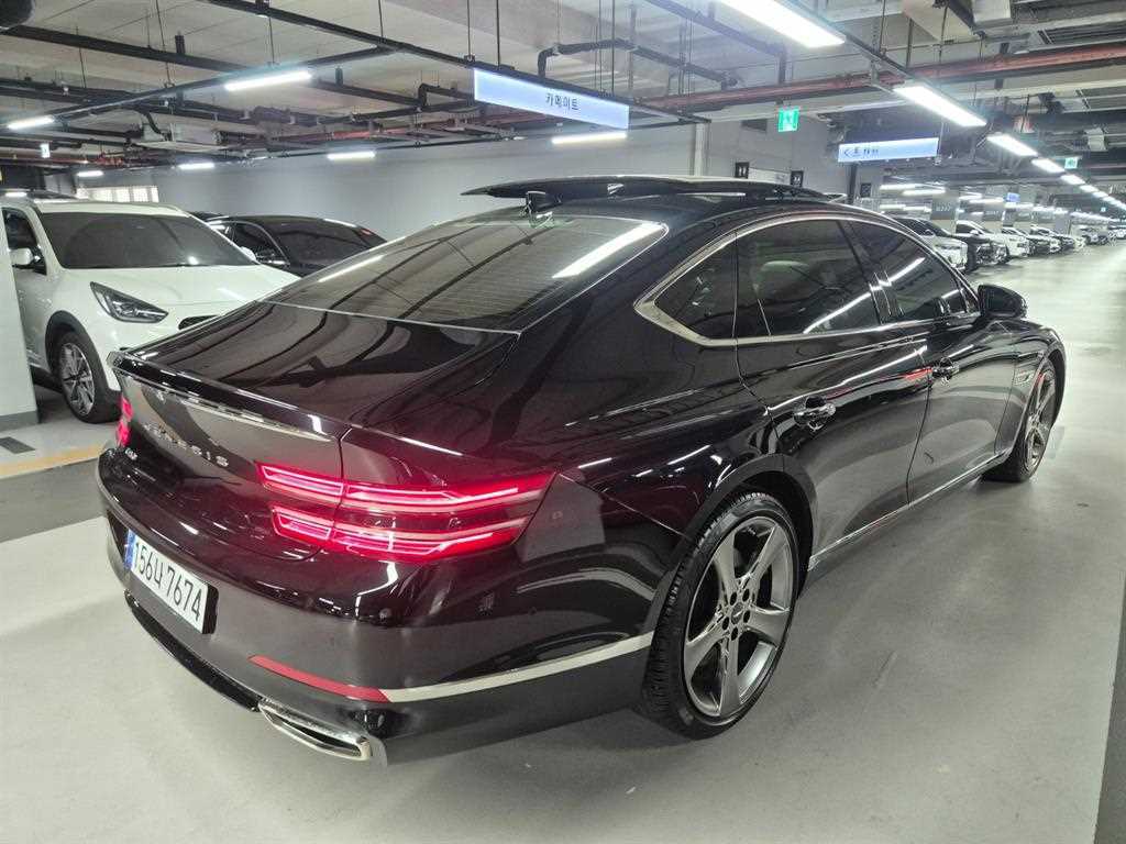 Genesis G80 — photo 03