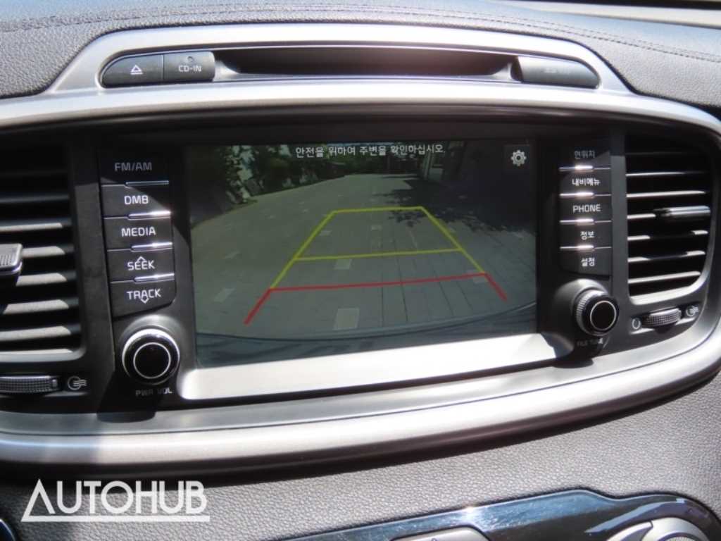Kia Sorento — photo 10