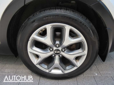Kia Sorento — photo 18