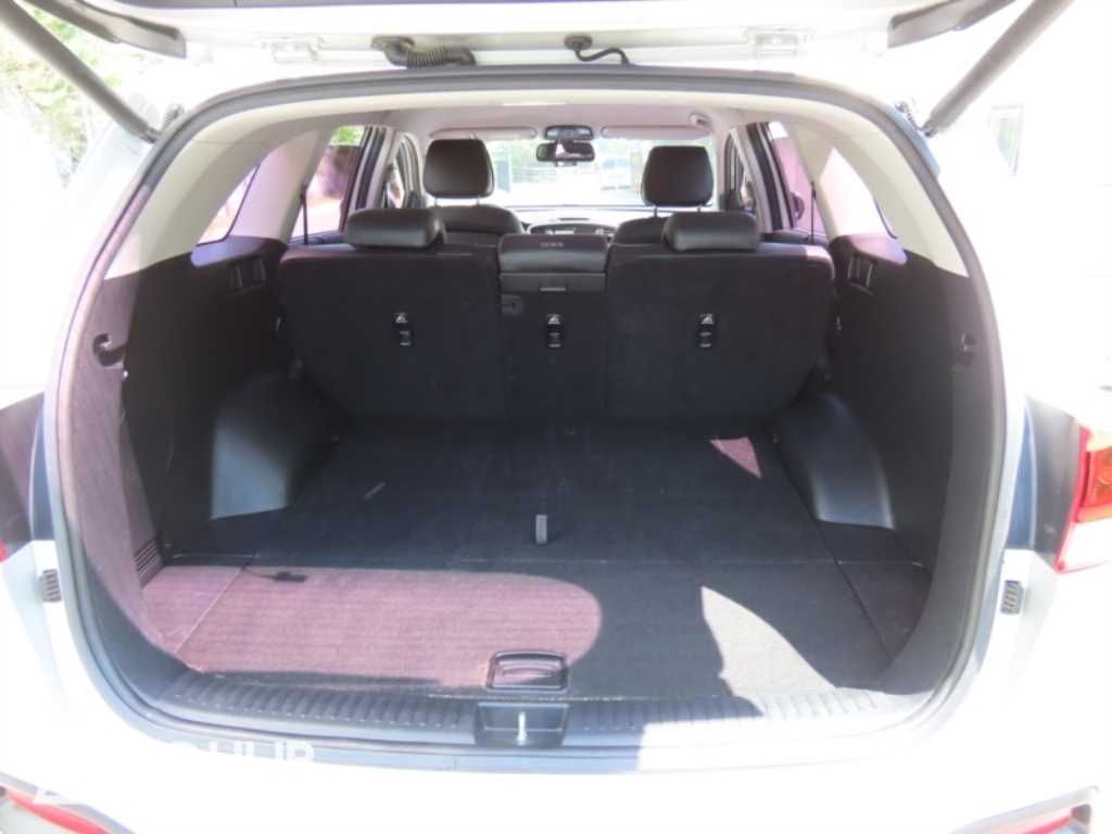 Kia Sorento — photo 19