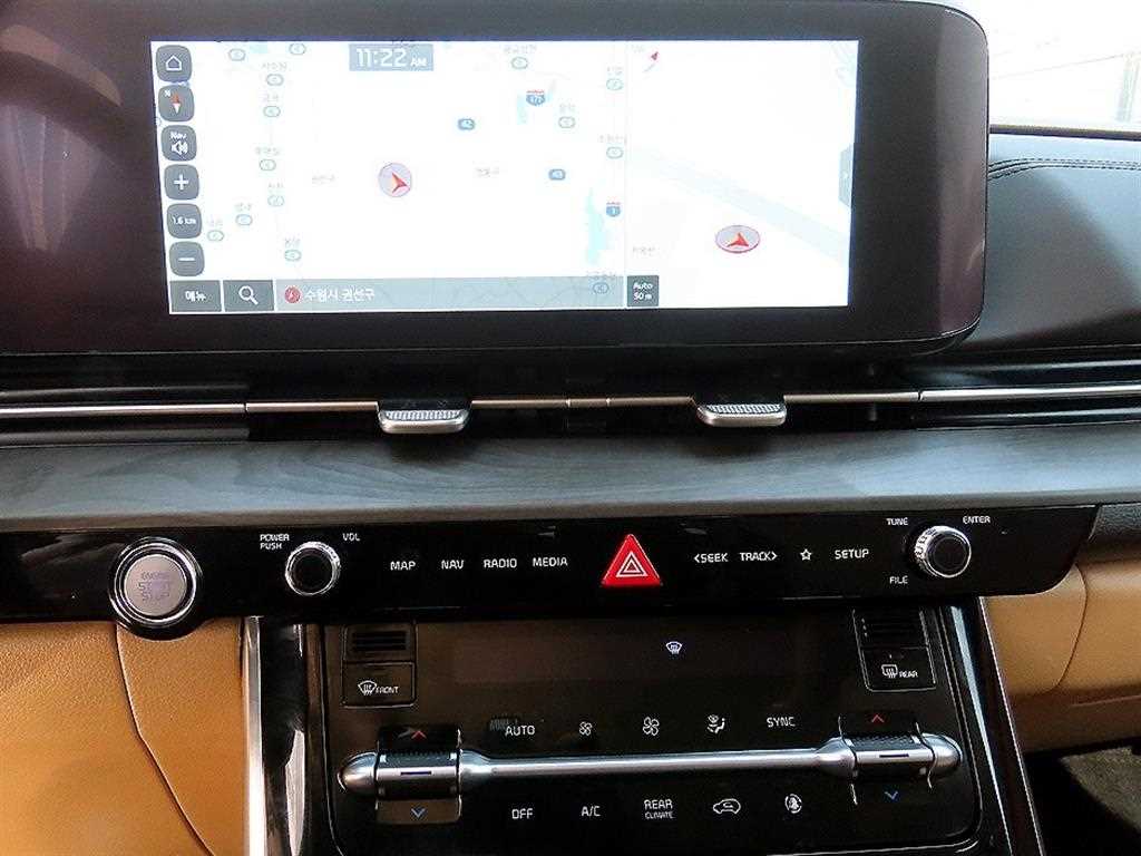 Kia Carnival — photo 12