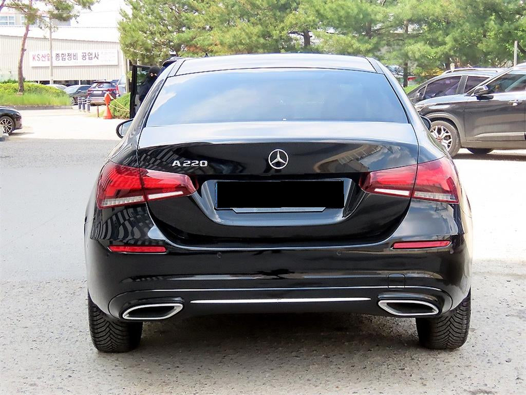 Mercedes-Benz A-Class — photo 04