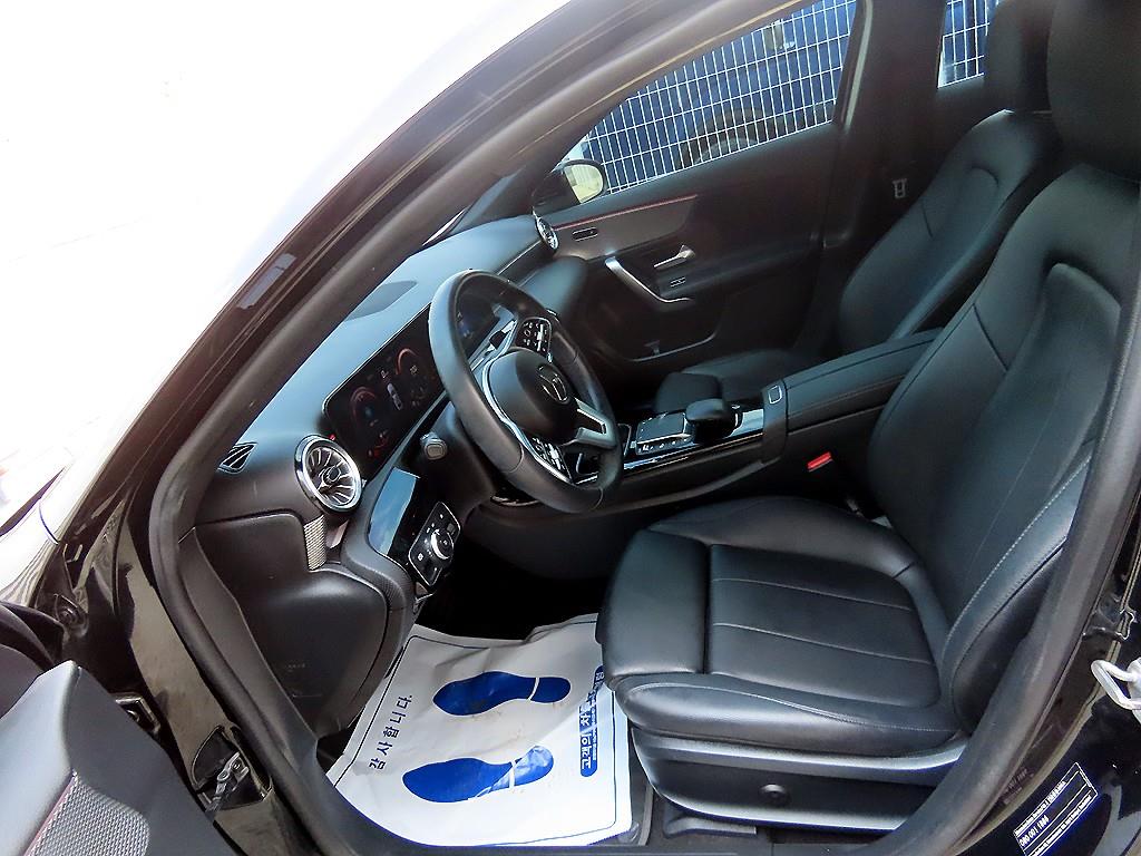 Mercedes-Benz A-Class — photo 05