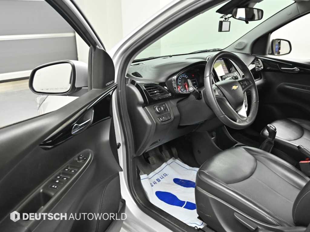 CHEVROLET Spark — photo 11