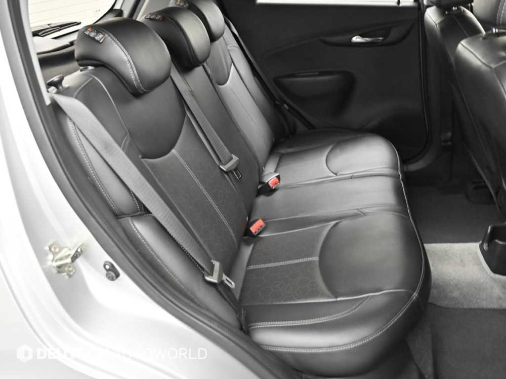 CHEVROLET Spark — photo 12
