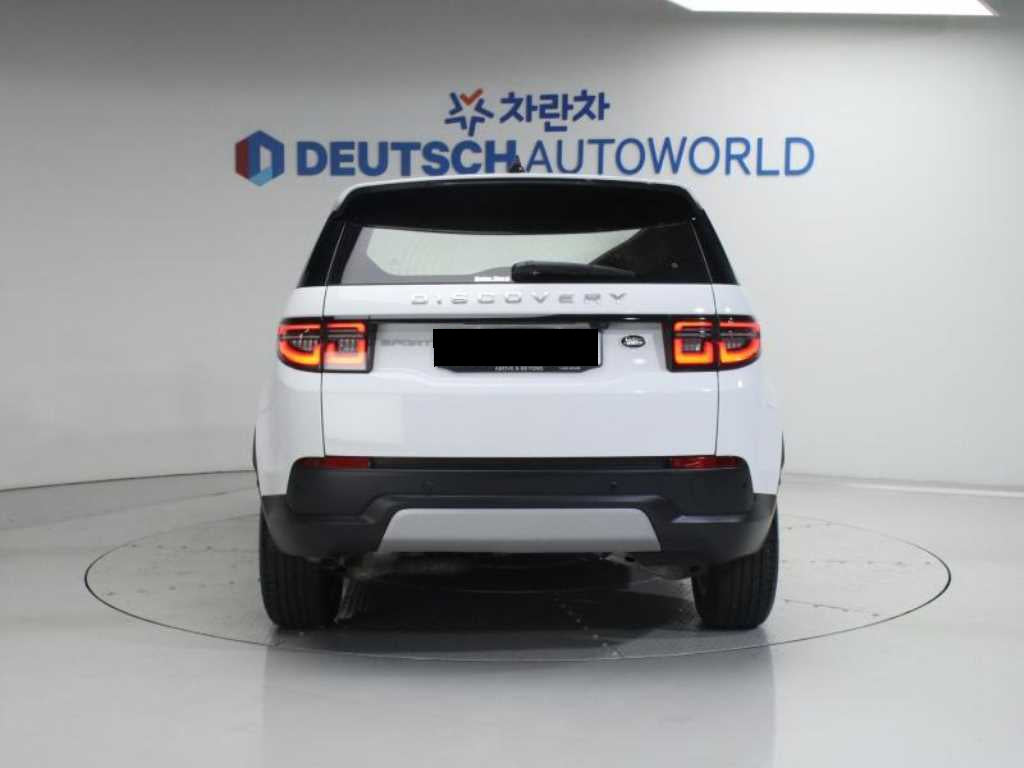 Land Rover Discovery Sport — photo 04