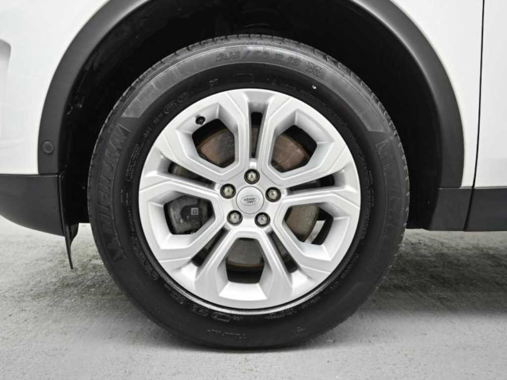 Land Rover Discovery Sport — photo 05