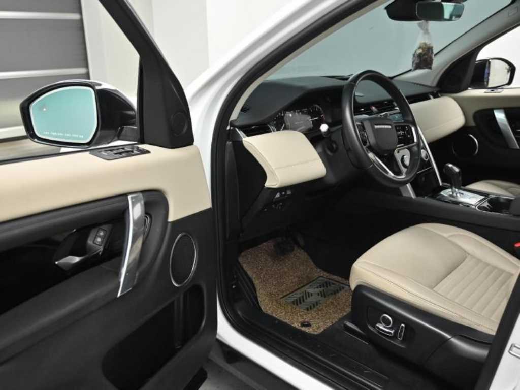 Land Rover Discovery Sport — photo 11