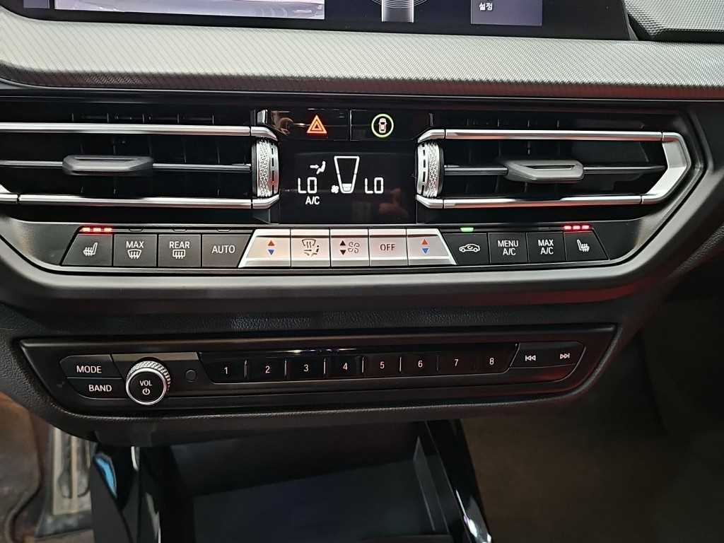 BMW 1-Series — photo 10