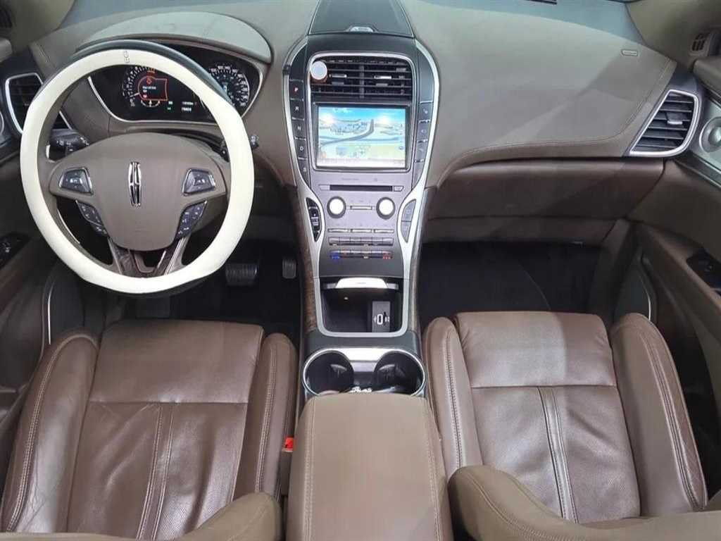 Lincoln MKX — photo 07