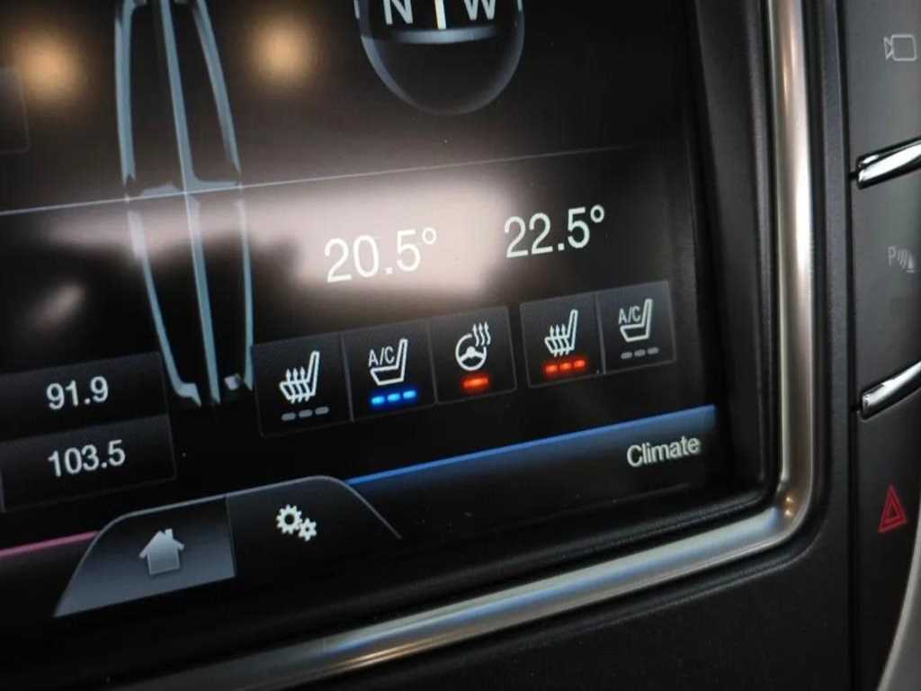 Lincoln MKX — photo 13