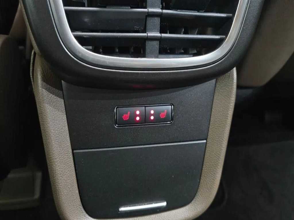 Lincoln MKX — photo 18