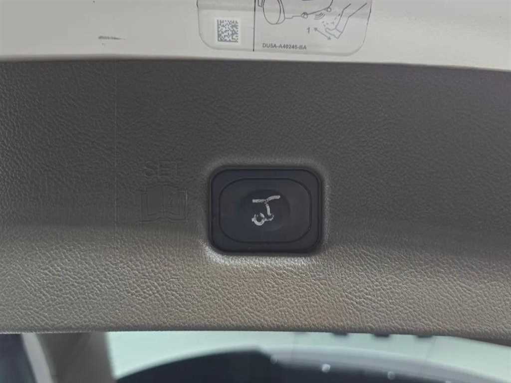 Lincoln MKX — photo 20