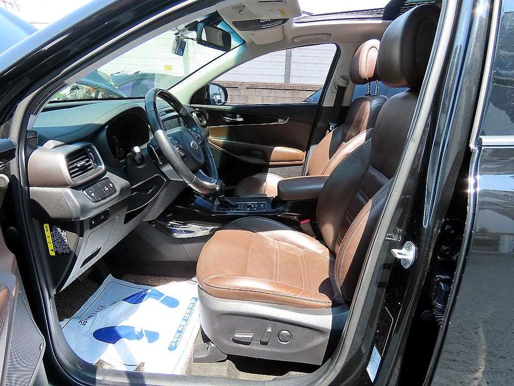 Kia Sorento — photo 08